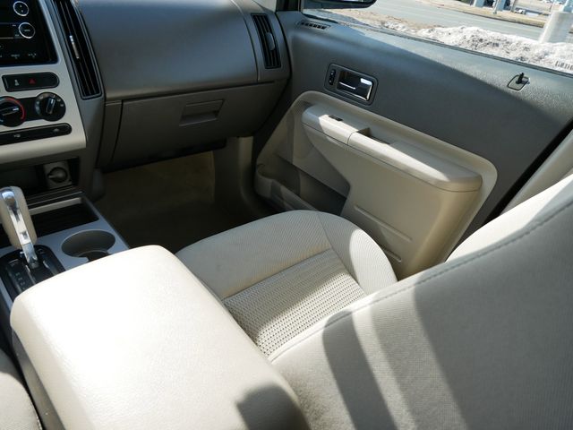 Thumbnail: 2010 Ford Edge - 9