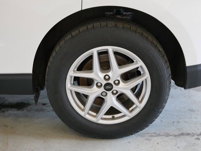 Thumbnail: 2023 Ford Edge - 4