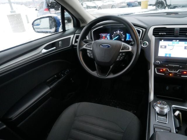 Thumbnail: 2017 Ford Fusion - 7