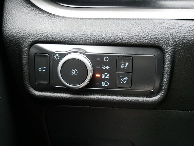 Thumbnail: 2022 Ford Explorer - 15