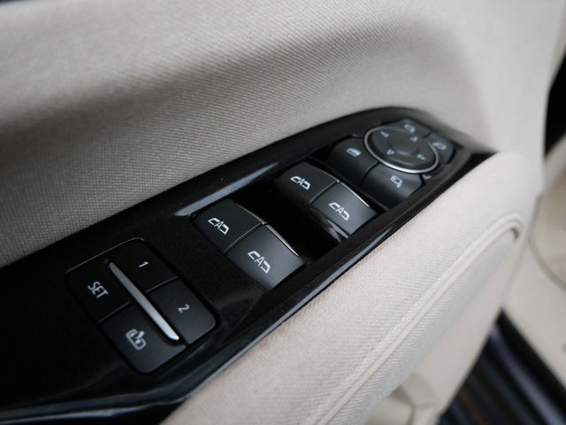 Thumbnail: 2022 Cadillac Escalade - 25