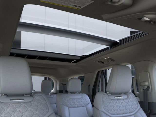 Thumbnail: 2025 Ford Explorer - 22