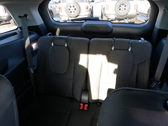 Thumbnail: 2022 Ford Explorer - 6