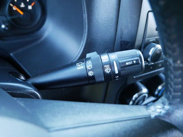 Thumbnail: 2015 Jeep Patriot - 27