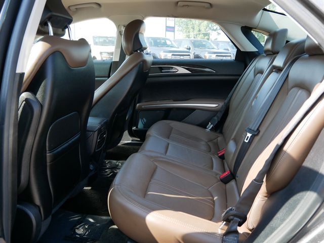Thumbnail: 2016 Lincoln MKZ - 4