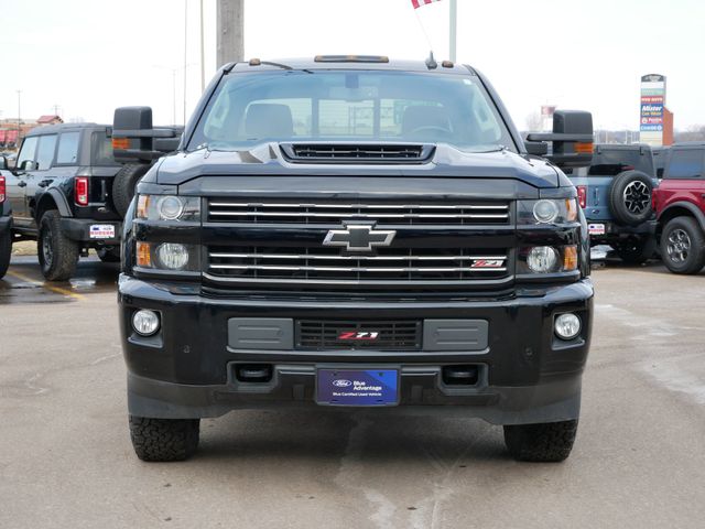 Thumbnail: 2017 Chevrolet Silverado 3500 - 23