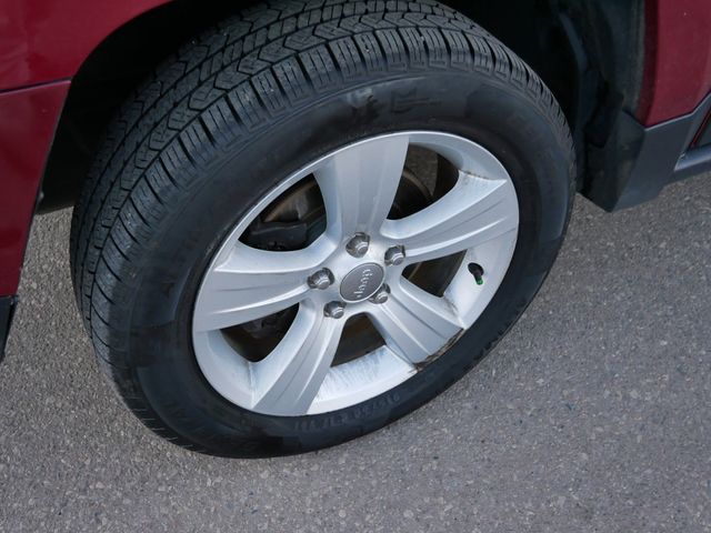 Thumbnail: 2015 Jeep Patriot - 21