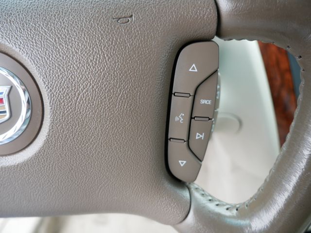 Thumbnail: 2006 Cadillac DTS - 26