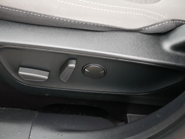 Thumbnail: 2020 Ford Escape - 25