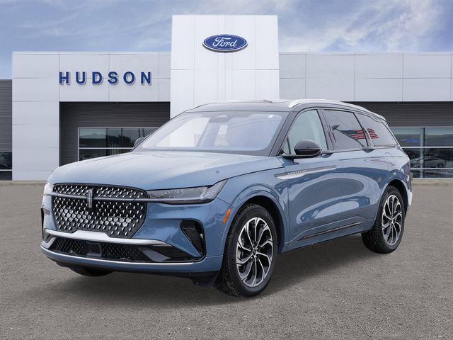 Thumbnail: 2025 Lincoln Nautilus - 1