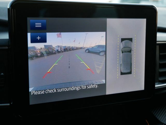 Thumbnail: 2022 Ford Explorer - 31