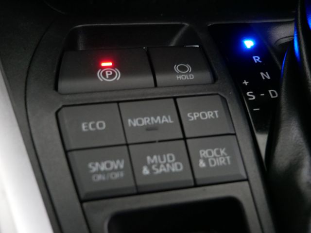 Thumbnail: 2020 Toyota RAV4 - 20