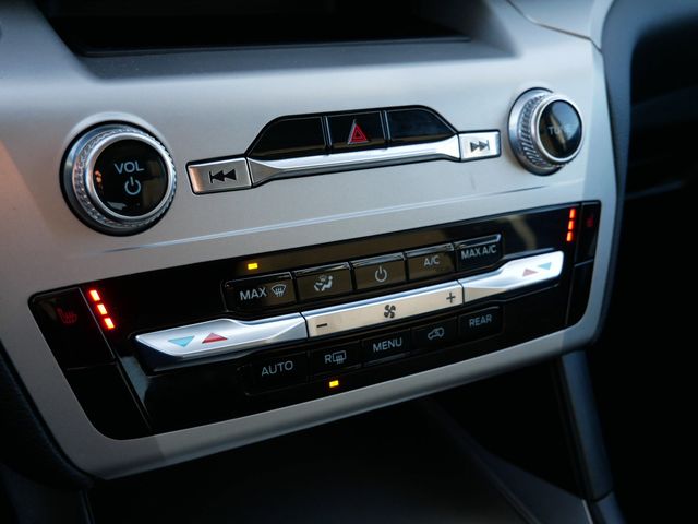 Thumbnail: 2022 Ford Explorer - 13