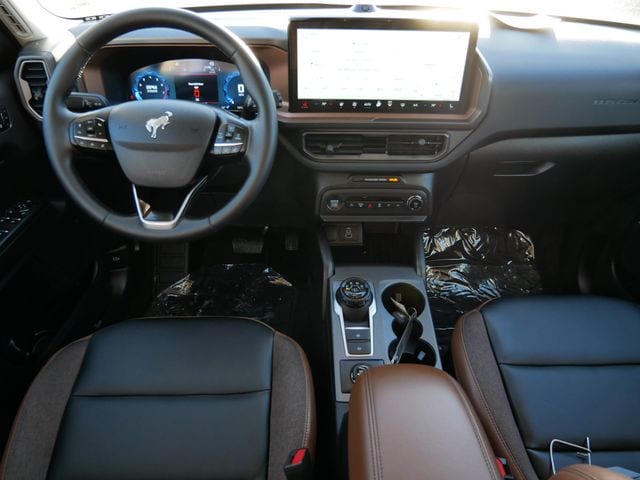 Thumbnail: 2025 Ford Bronco Sport - 8