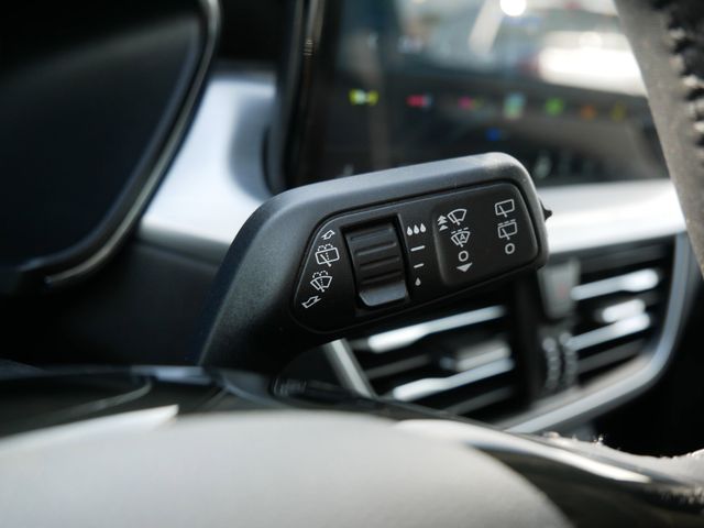 Thumbnail: 2023 Ford Escape - 31