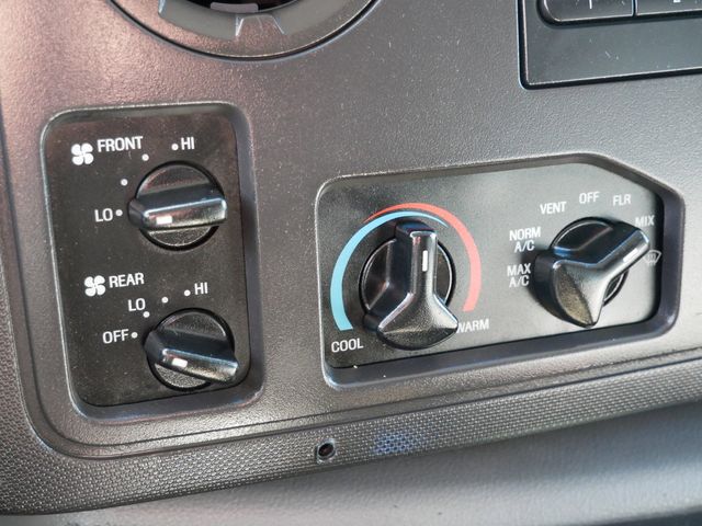 Thumbnail: 2009 Ford Econoline - 10