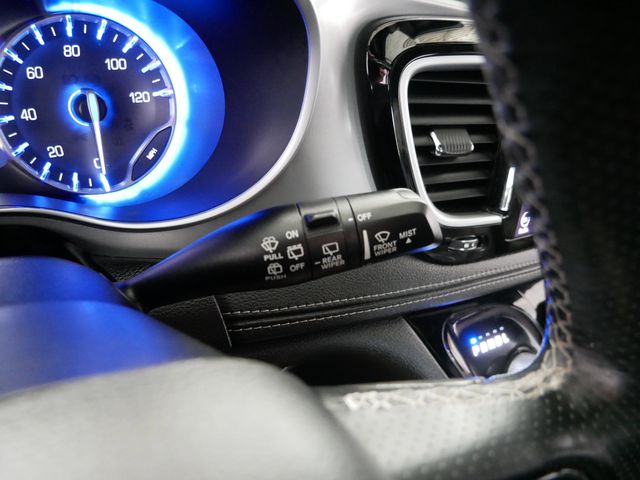 Thumbnail: 2019 Chrysler Pacifica - 30