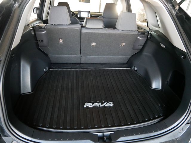 Thumbnail: 2020 Toyota RAV4 - 7