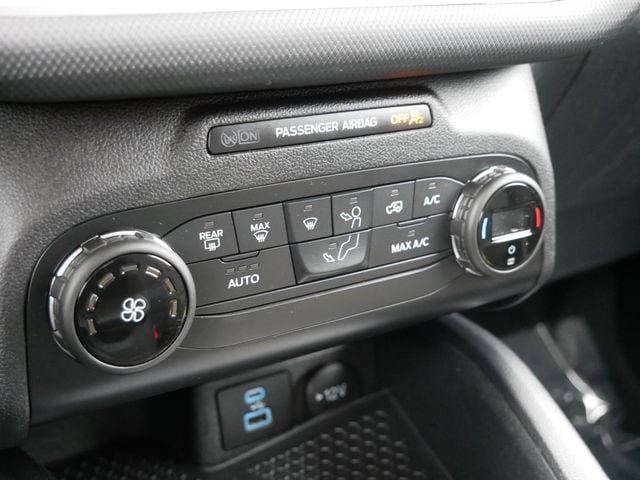 Thumbnail: 2021 Ford Bronco Sport - 13