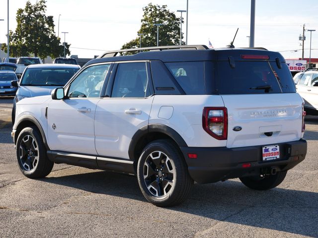 Thumbnail: 2021 Ford Bronco Sport - 3