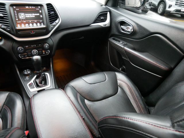 Thumbnail: 2017 Jeep Cherokee - 9