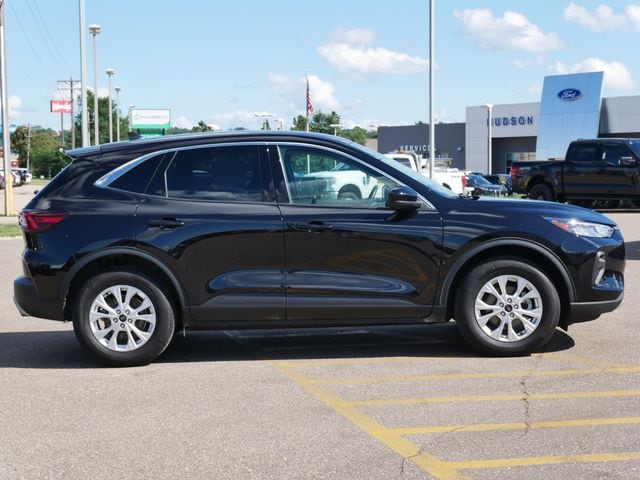 Thumbnail: 2023 Ford Escape - 18