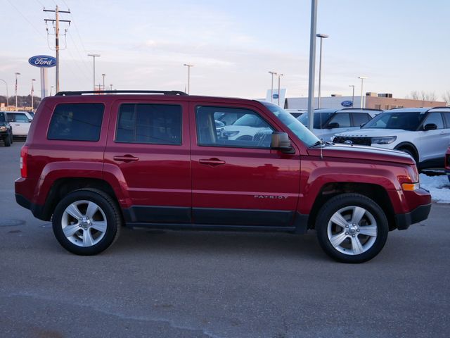 Thumbnail: 2015 Jeep Patriot - 18