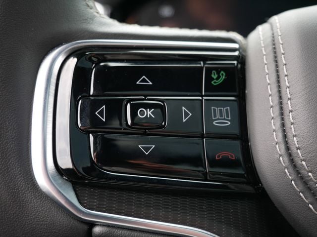 Thumbnail: 2024 Jeep Grand Wagoneer L - 24