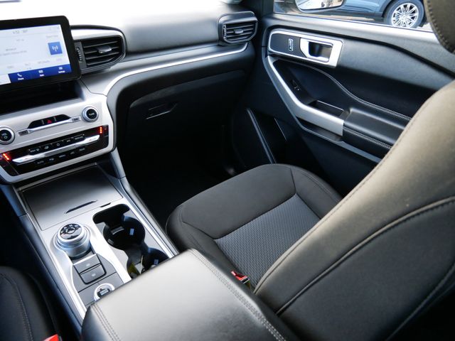 Thumbnail: 2022 Ford Explorer - 11