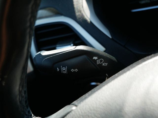 Thumbnail: 2016 Lincoln MKZ - 26
