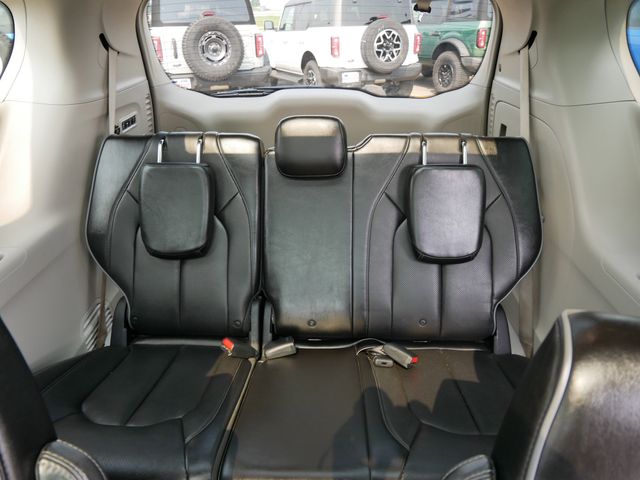 Thumbnail: 2018 Chrysler Pacifica - 5