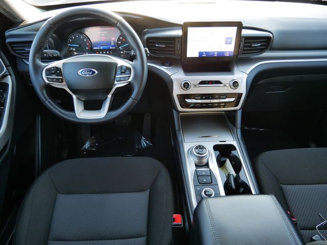 Thumbnail: 2022 Ford Explorer - 8