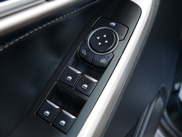 Thumbnail: 2022 Ford Explorer - 24