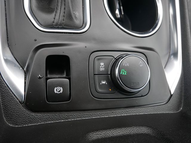 Thumbnail: 2021 Chevrolet Traverse - 14