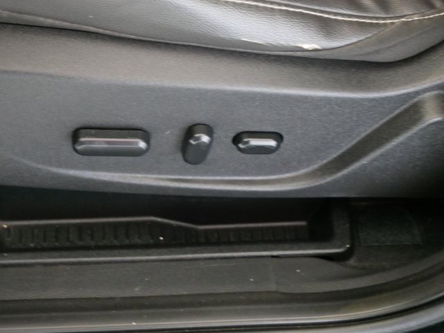 Thumbnail: 2016 Ford Escape - 17