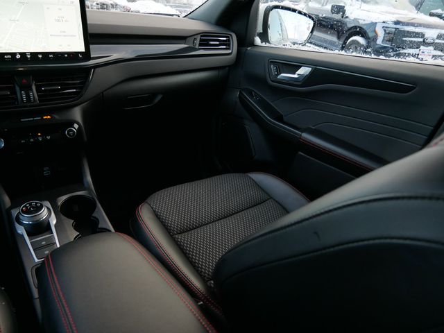 Thumbnail: 2023 Ford Escape - 9