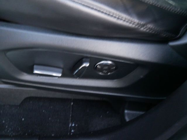 Thumbnail: 2020 Ford Explorer - 25