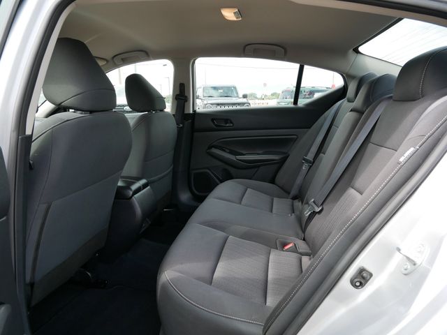 Thumbnail: 2023 Nissan Altima - 4