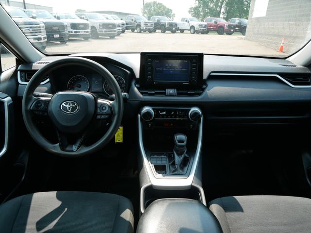 Thumbnail: 2021 Toyota RAV4 - 7