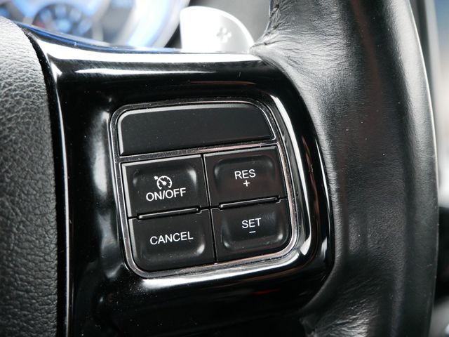 Thumbnail: 2014 Chrysler 300 - 25