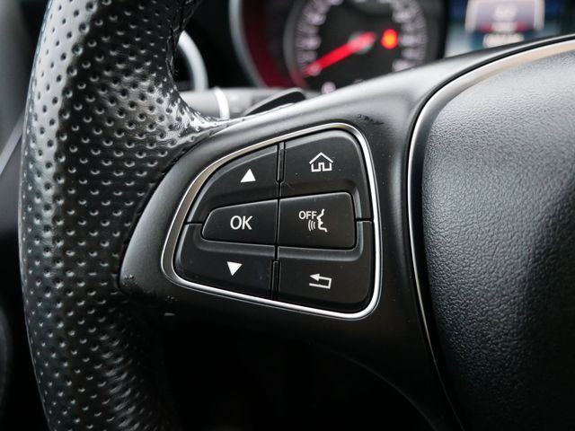 Thumbnail: 2016 Mercedes-Benz C-Class - 23