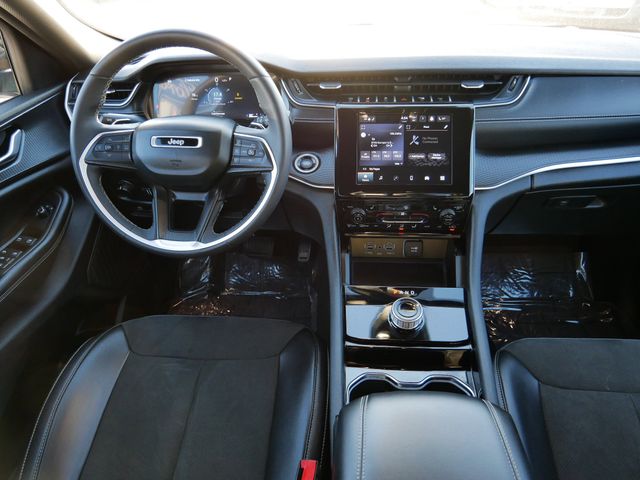 Thumbnail: 2023 Jeep Grand Cherokee L - 8