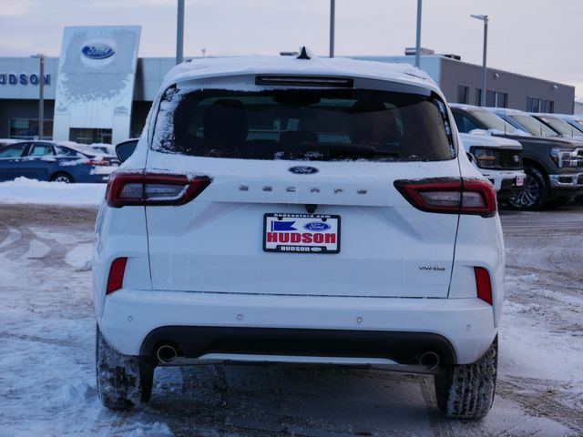 Thumbnail: 2023 Ford Escape - 16