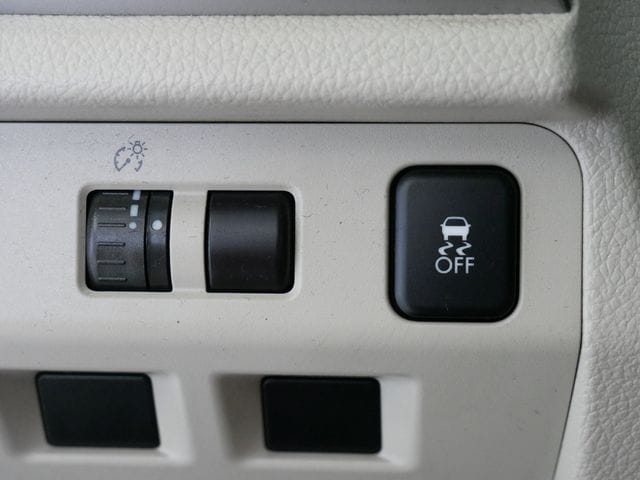 Thumbnail: 2013 Subaru Impreza - 16