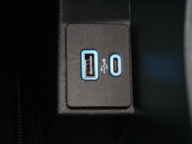 Thumbnail: 2023 Ford Edge - 24