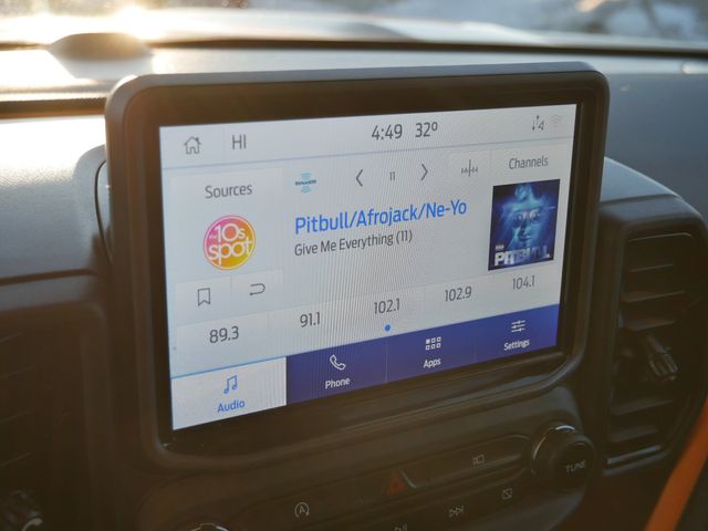 Thumbnail: 2022 Ford Bronco Sport - 11