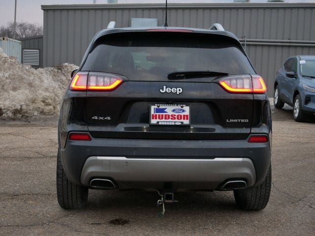Thumbnail: 2019 Jeep Cherokee - 16