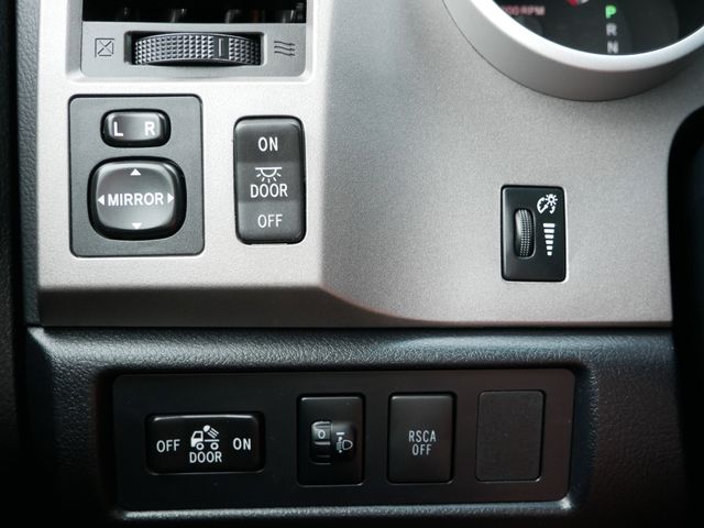 Thumbnail: 2011 Toyota Tundra - 22