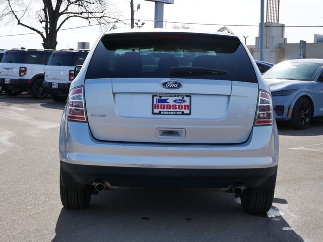 Thumbnail: 2010 Ford Edge - 16