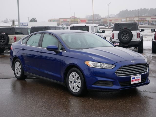 Thumbnail: 2013 Ford Fusion - 19